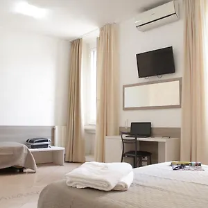 hotel-siro.italymilanhotels.net/
