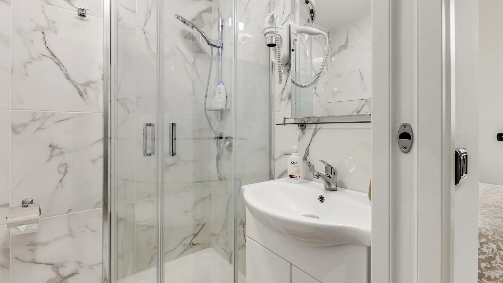 Dolce Rooms Milano 0*,